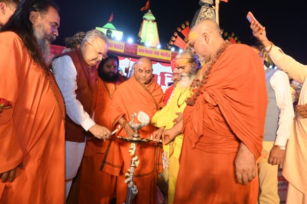 राजिम कुंभ कल्प में विराट संत समागम का भव्य उद्घाटन