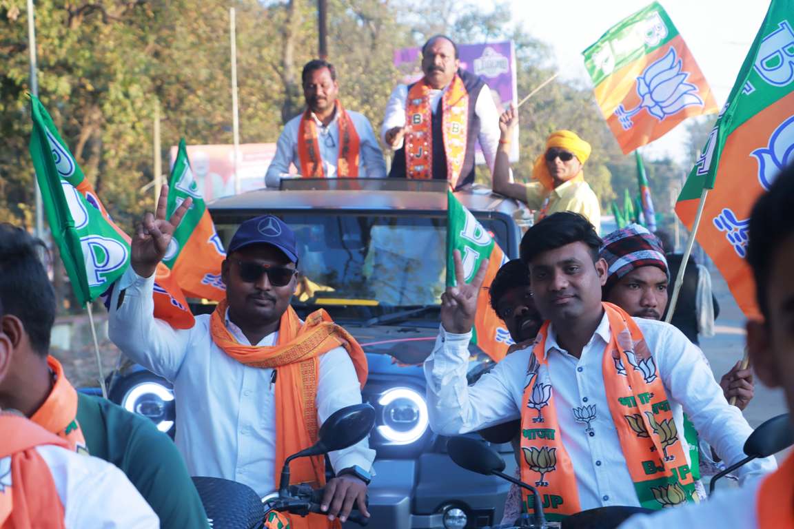 On the Final Day of Election Campaigning, BJP Gave Its All, Held a Massive Bike Rally to Showcase Strength