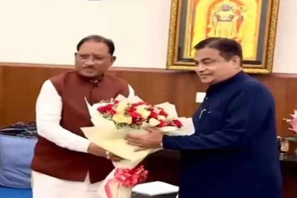 छत्तीसगढ़ में सड़क परियोजनाओं की रफ्तार तेज करने पर हुई चर्चा, सीएम साय और गडकरी की अहम बैठक