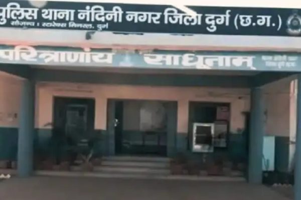 Chhattisgarh : ‘राधे-राधे’ बोलने पर प्रिंसिपल ने साढ़ साल की बच्ची के मुंह पर टेप चिपकाया, की पिटाई